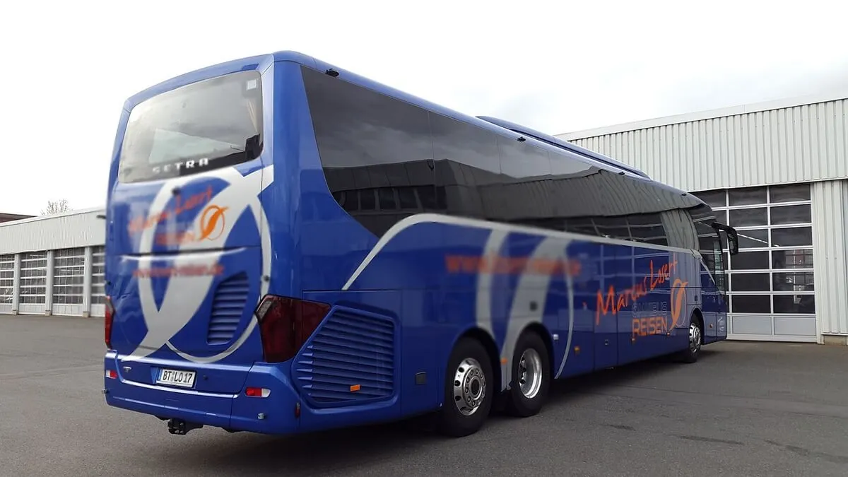 Portsmouth to London Coach